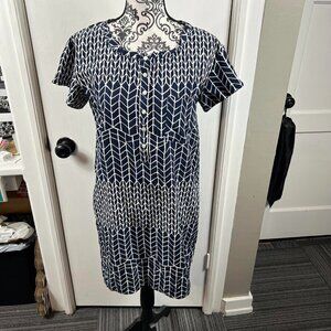 Gap blue white chevron short sleeve button up dress.  Size XXS